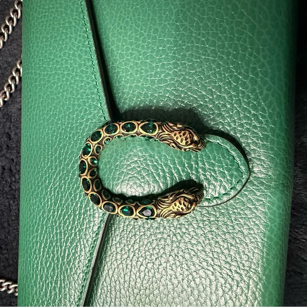 Authentic GUCCI Green Dionysus Mini Chain Bag - Picture 3 of 8